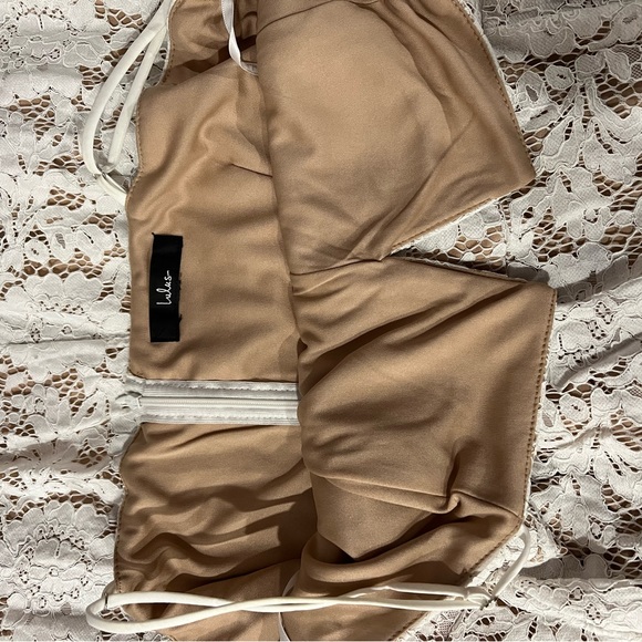 White lace dress - Picture 4 of 4